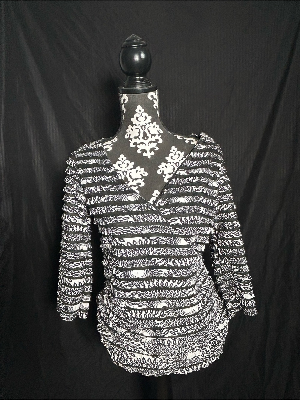 Black & White Printed V-Neck Ruched Women's Blouse